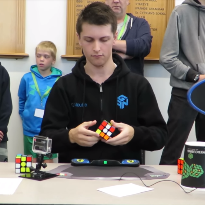 Feliks Zemdegs 4.22 WR